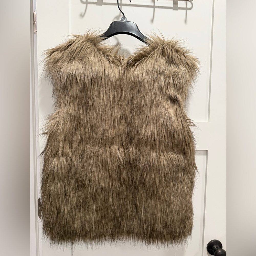 Open Edit Women's Faux Fur Vest - Brown - Picture 2 of 3